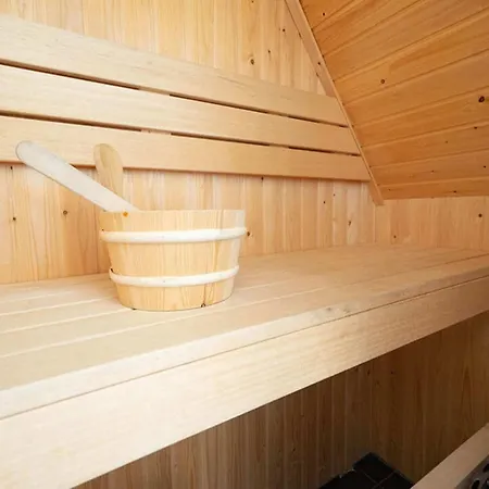 With Sauna In A Holiday home Uitdam